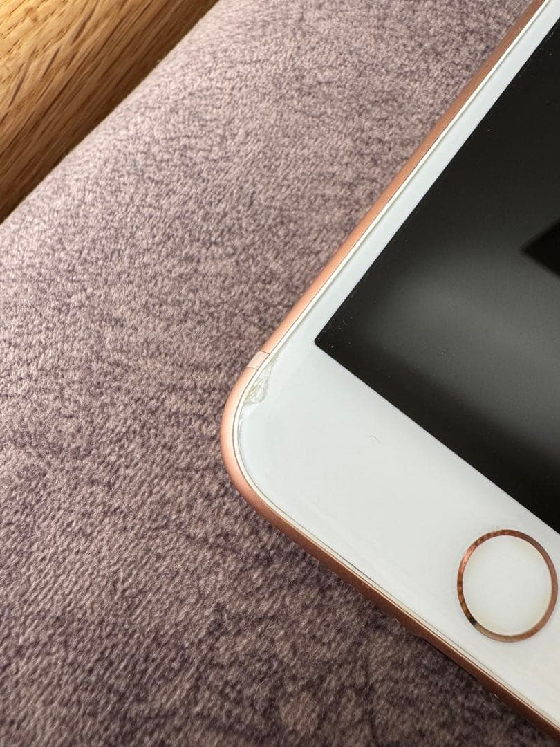 iPhone 8 64GB ゴールド SIMフリー バッテリー83% 動作確認済