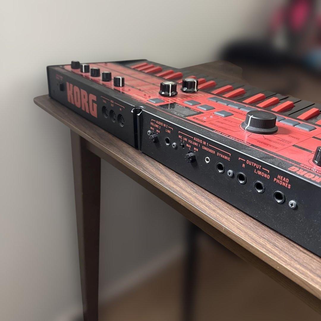 KORG microKORG シンセサイザー 黒/赤 37鍵