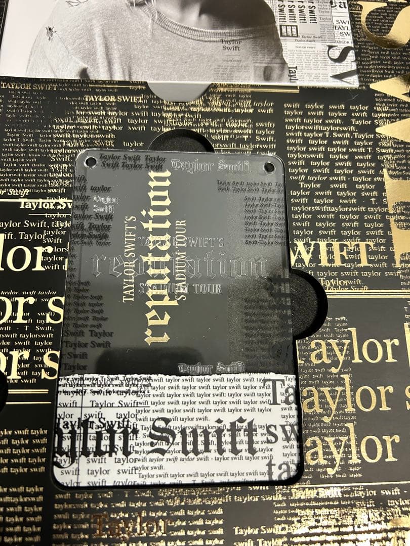 【直筆サイン付】テイラースウィフト reputation VIP BOX 限定版