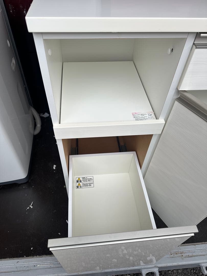【ニトリ】キッチンカウンター　 ホワイトキャビネット 2ドア 2引き出し