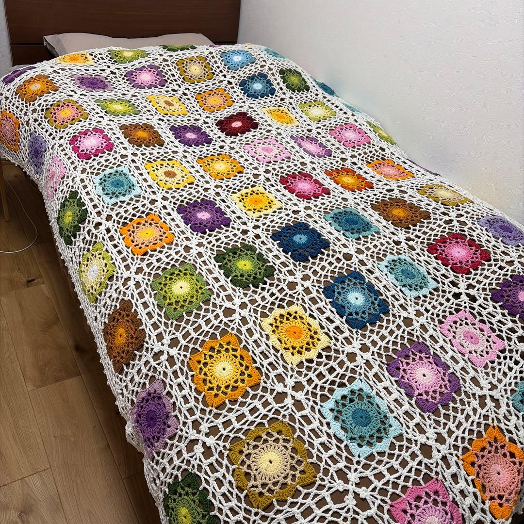 ハンドメイド　コットンベットカバー　マルチカバー　モチーフ