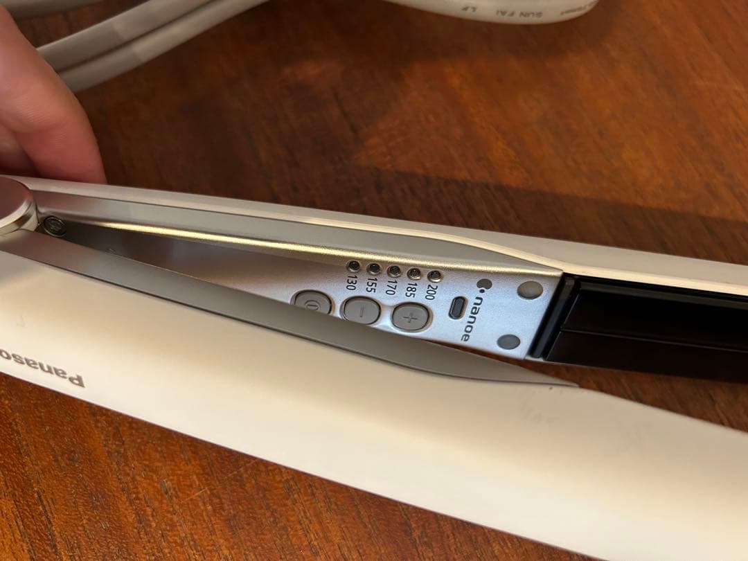 ナノケア ストリートヘアアイロン EH-HS9E