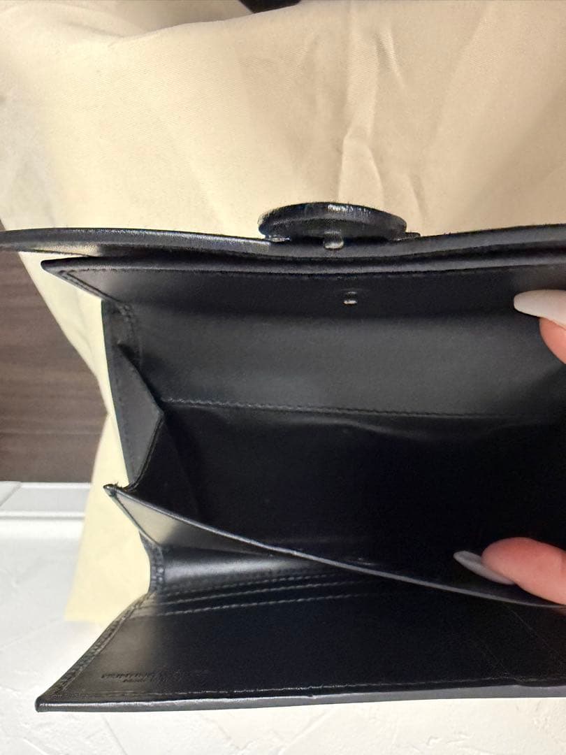 ハンティングワールド　三つ折り　財布