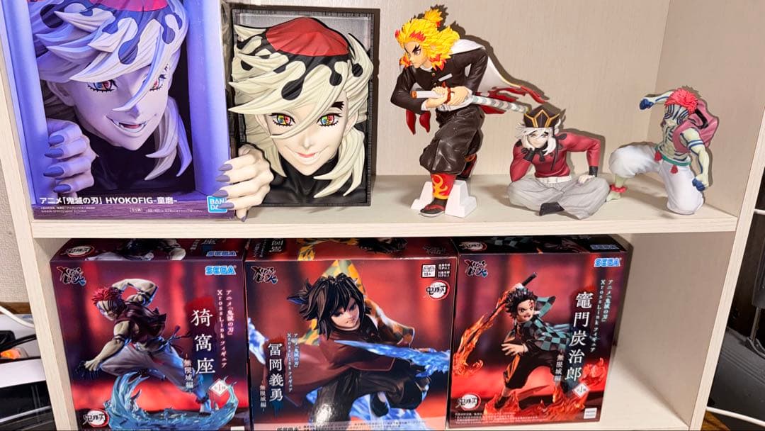 鬼滅の刃 ワンピース　フィギュアセット