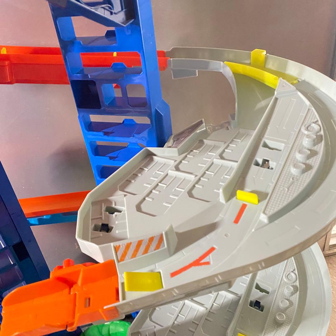 ホットウィール　ミニカー　プレイセット　おもちゃ