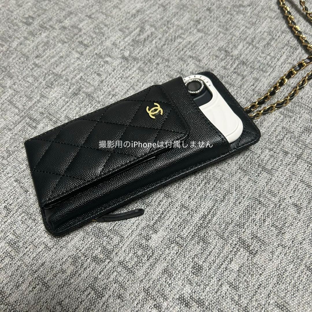 CHANELノベルティ スマホ ショルダーバッグ黒　・カード入れ付き