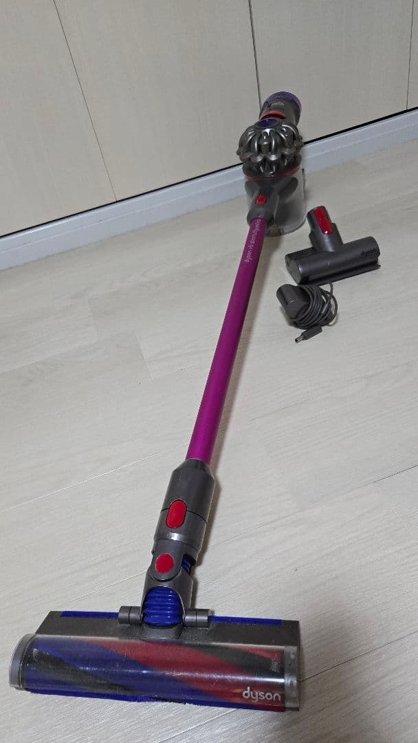 掃除機・クリーナー Dyson V8 slim fluffy extra