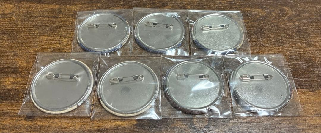 王室教師ハイネ　⭐︎リヒト・ヴィクトール・アデル⭐︎ 缶バッジ　場面写　7個セット