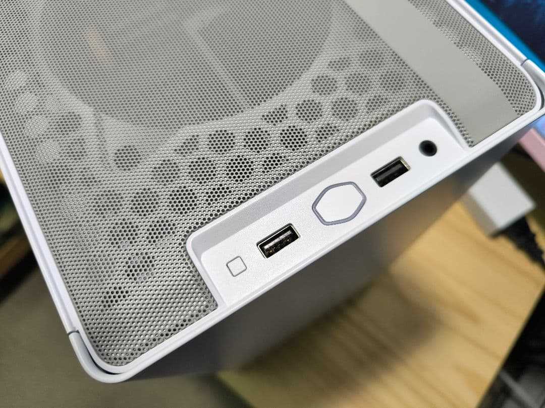 PCケース(自作PC用) COOLER MASTER NR200P