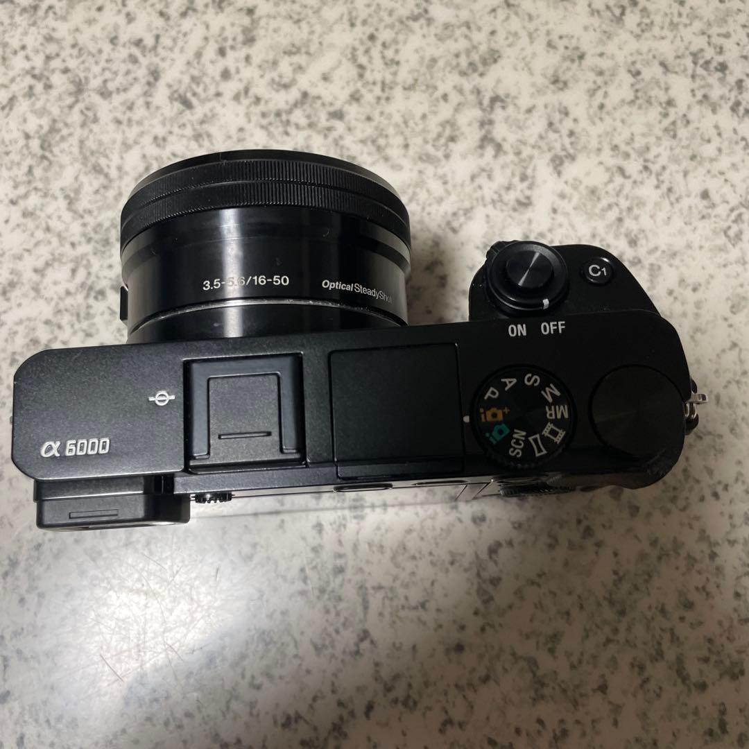 Sony α6000 パワーズームレンズキット　ILCE-6000L Bブラック
