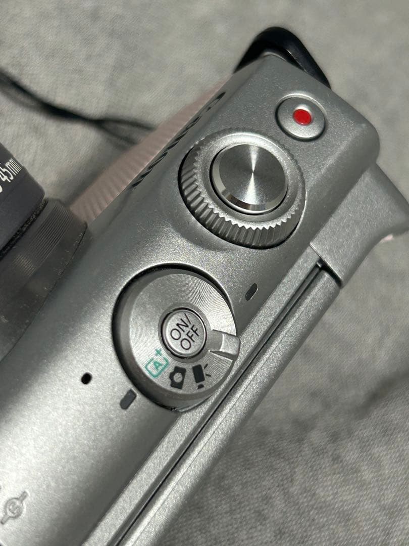 Canon EOS M100 EF-M15-45レンズキット リミテッドピンク