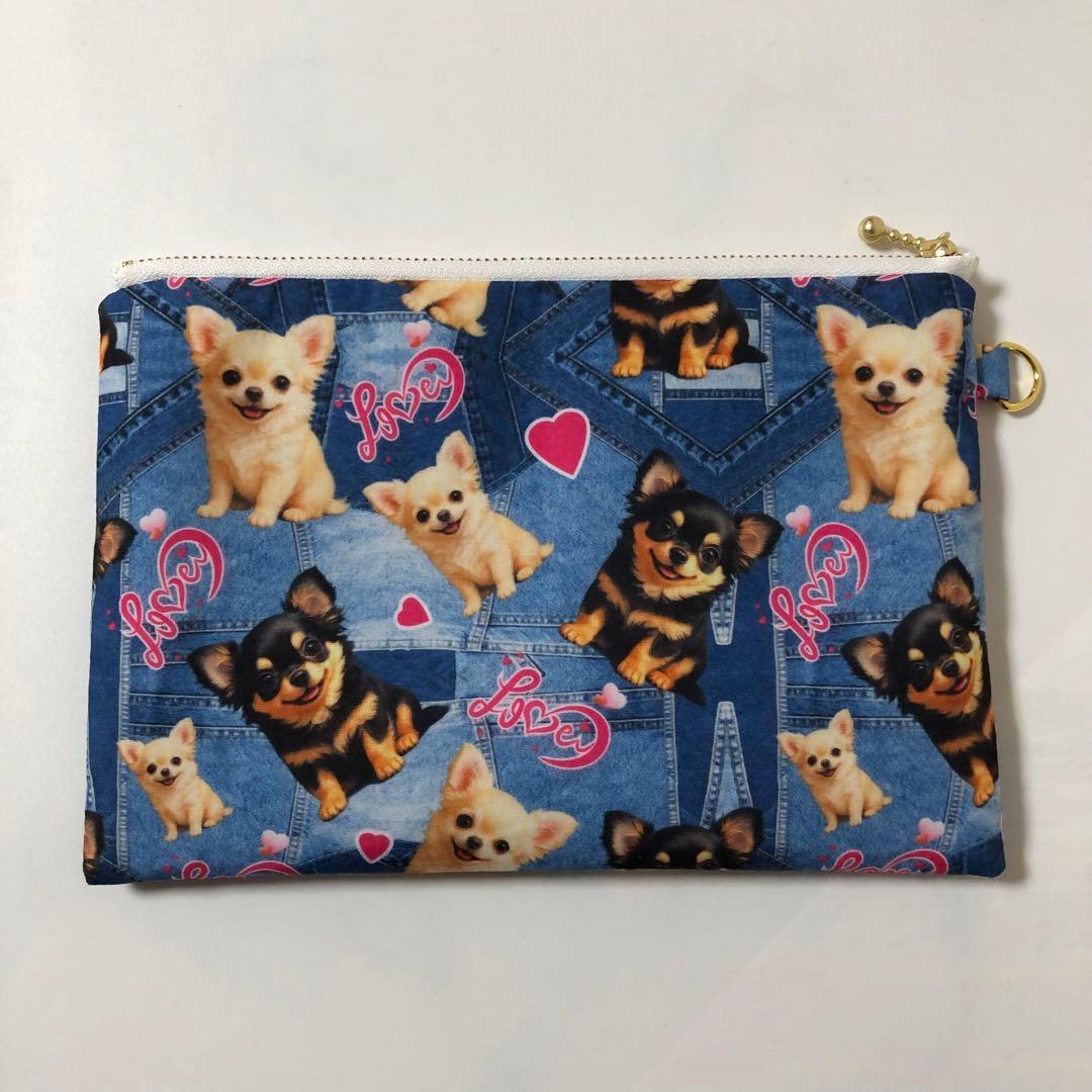 フラットポーチ　 チワワ　20センチファスナー