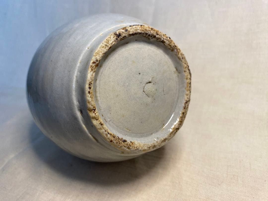 李朝　白磁　小壺　古玩　アンティーク　朝鮮陶器