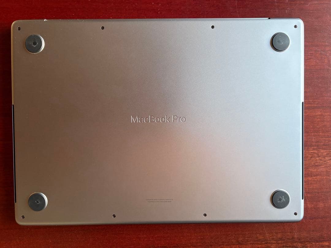 Apple MacBook Pro 2023 14インチ 16G SSD512G