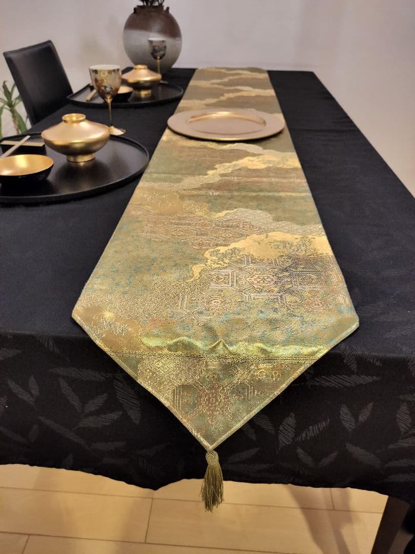 A362★高級‼️緑黄金‼️袋帯テーブルランナー2ｍ
