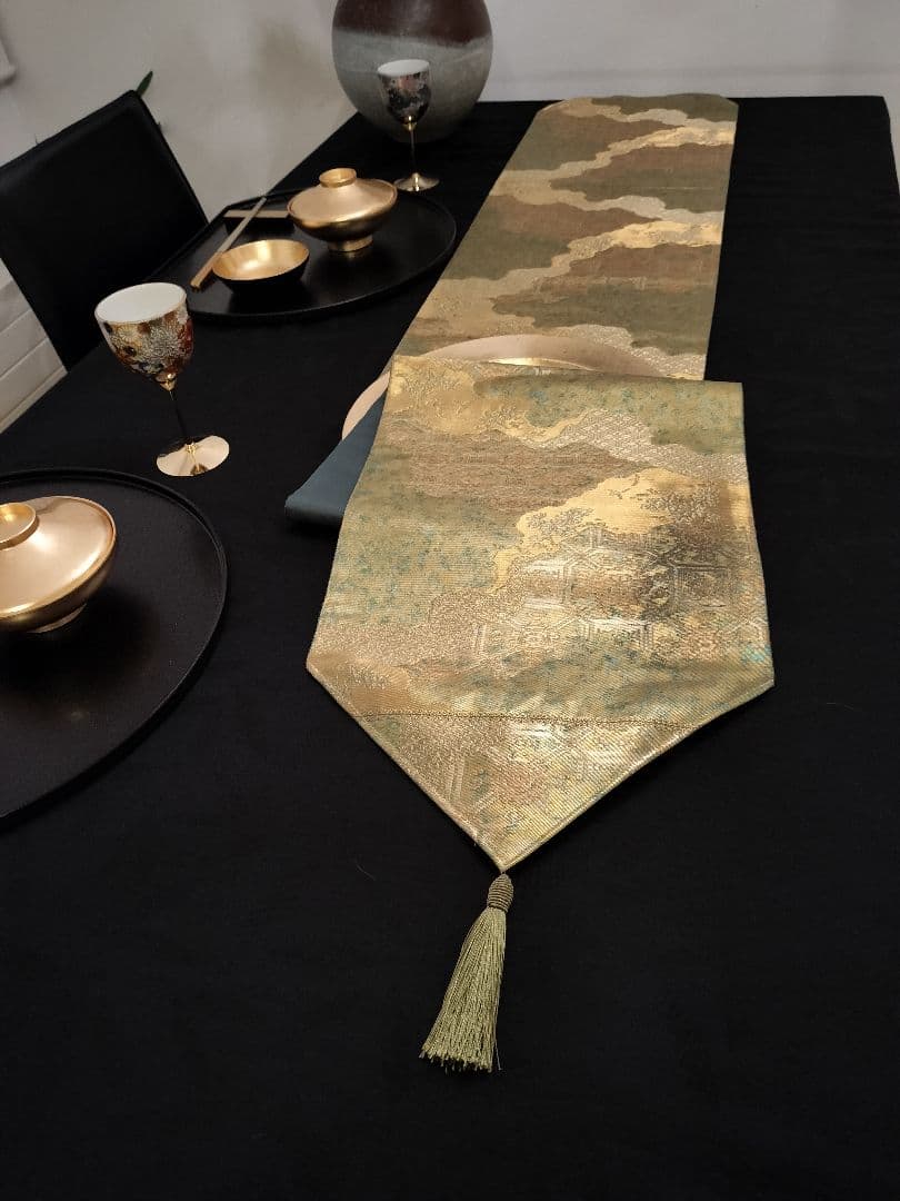 A362★高級‼️緑黄金‼️袋帯テーブルランナー2ｍ