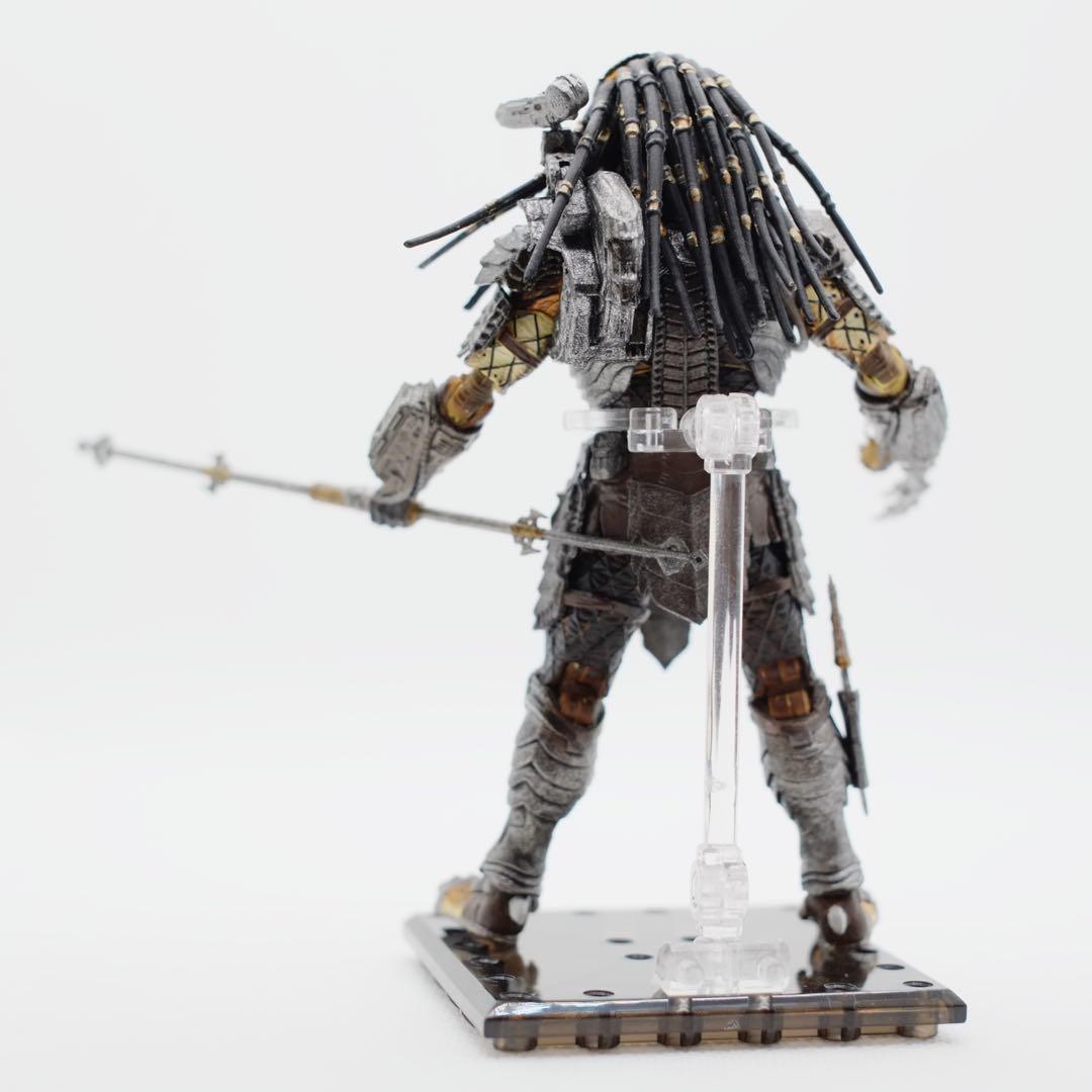 AVP 1/18 スカー プレデター　ハイヤトイズ　フィギュア　エイリアン　VS