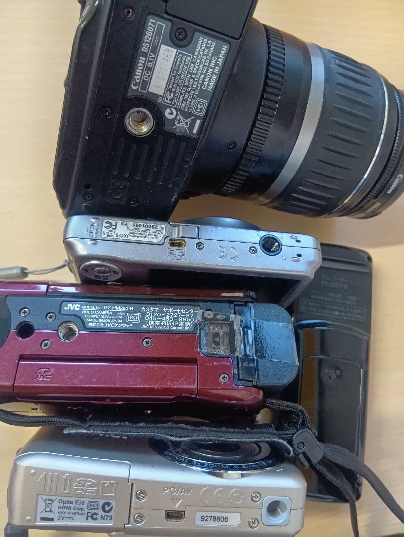 デジタルカメラセット　ジャンク品不動