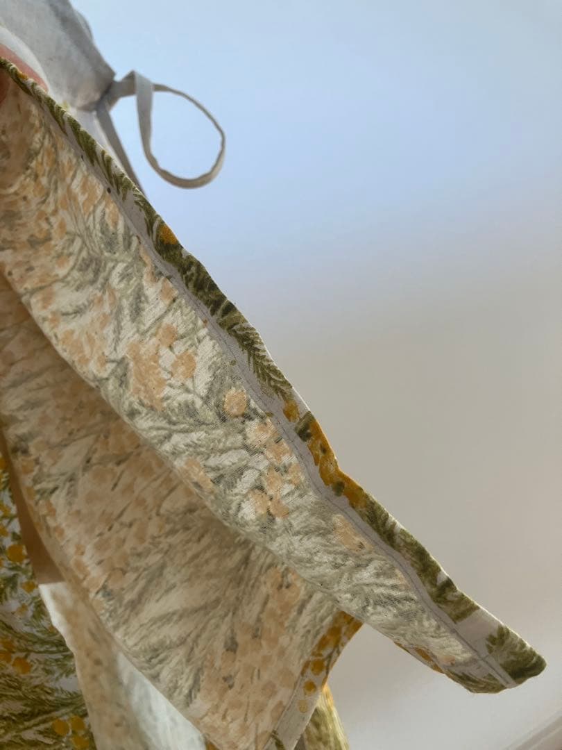 サイドリボン　エプロン