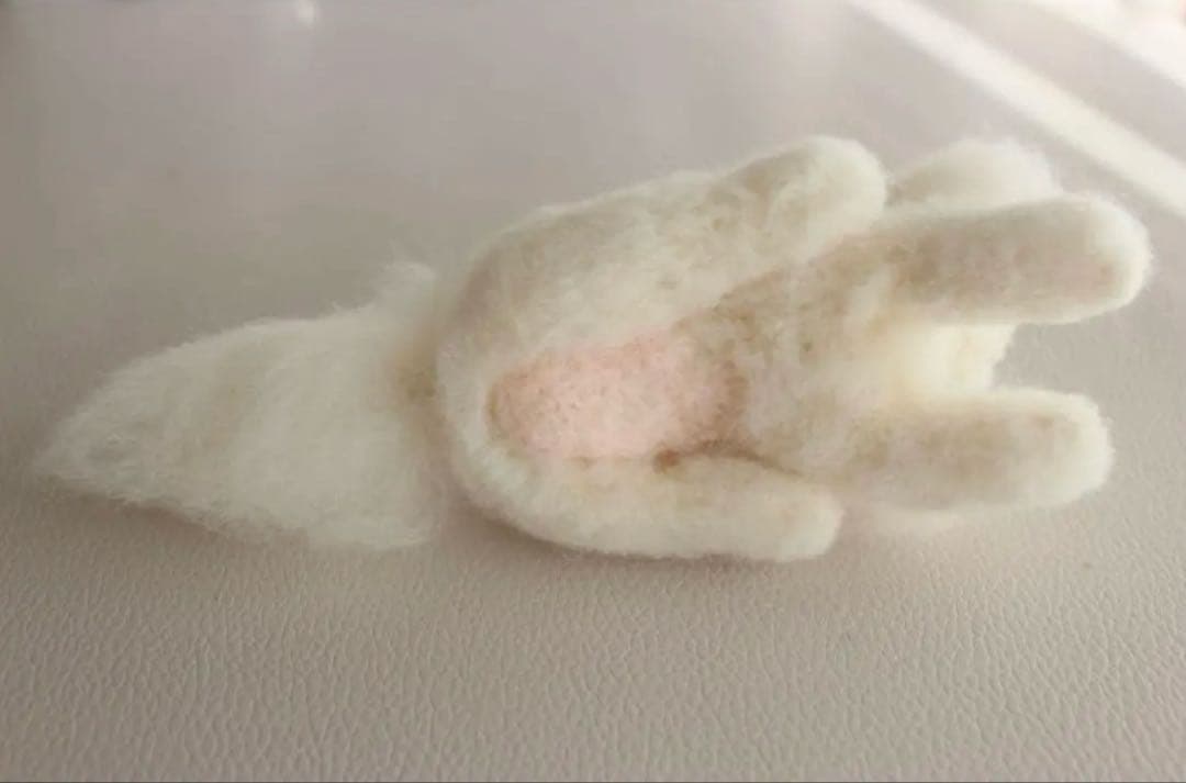 【心を癒す羊毛フェルト犬のマルチーズ】