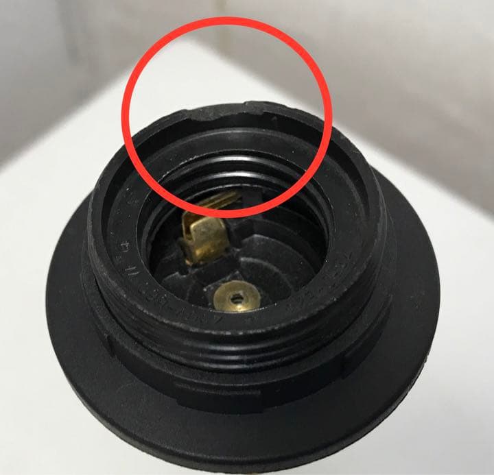 エレガントなテーブルランプ ②