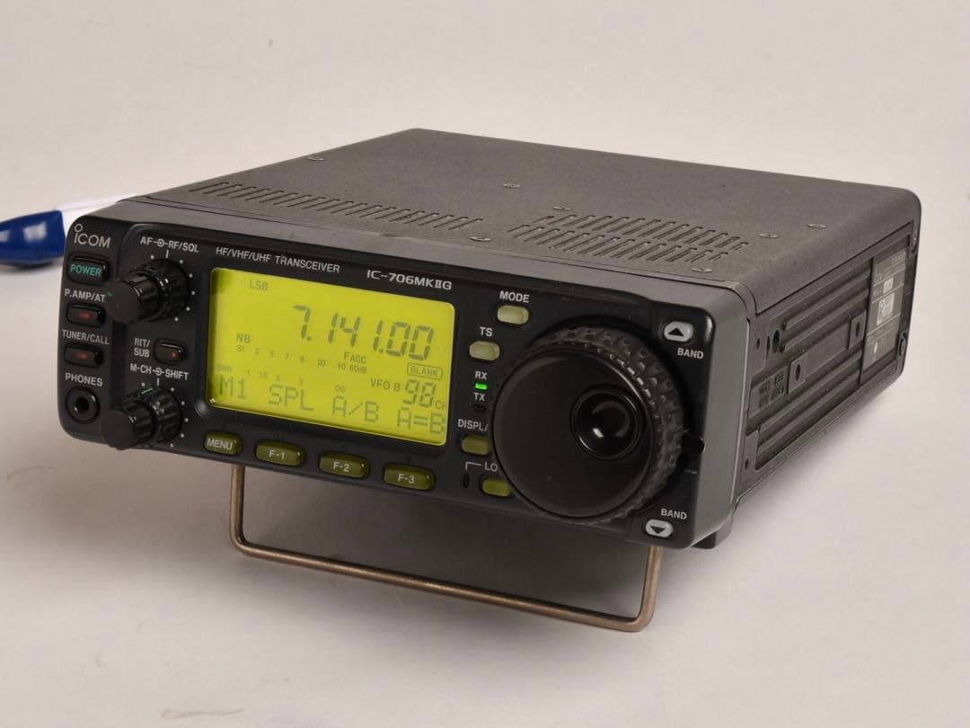 ICOM IC-706MKII HF/50/144/430MHz 50W機