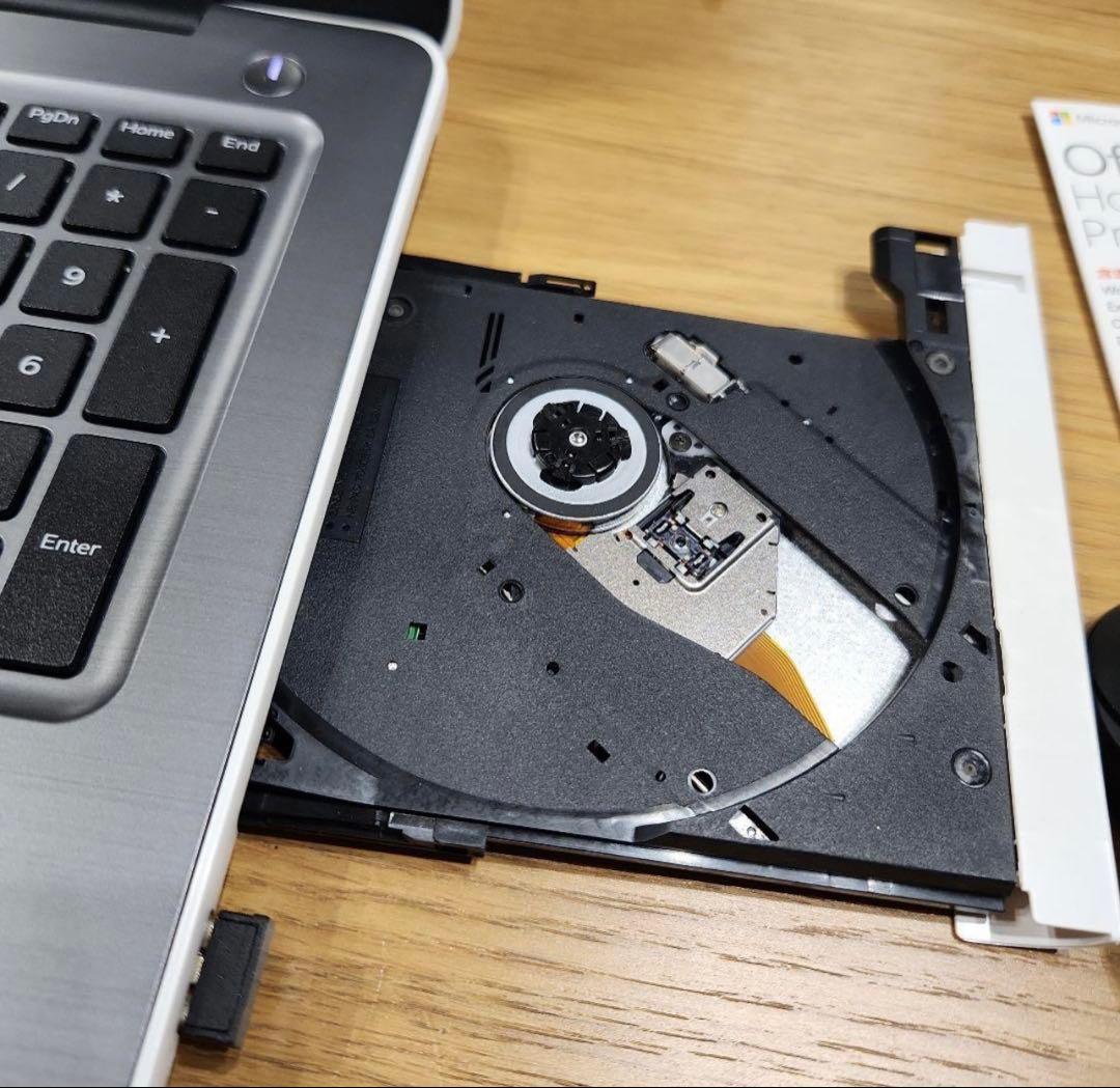 Dell Inspiron 15 5000シリーズ ノートPC