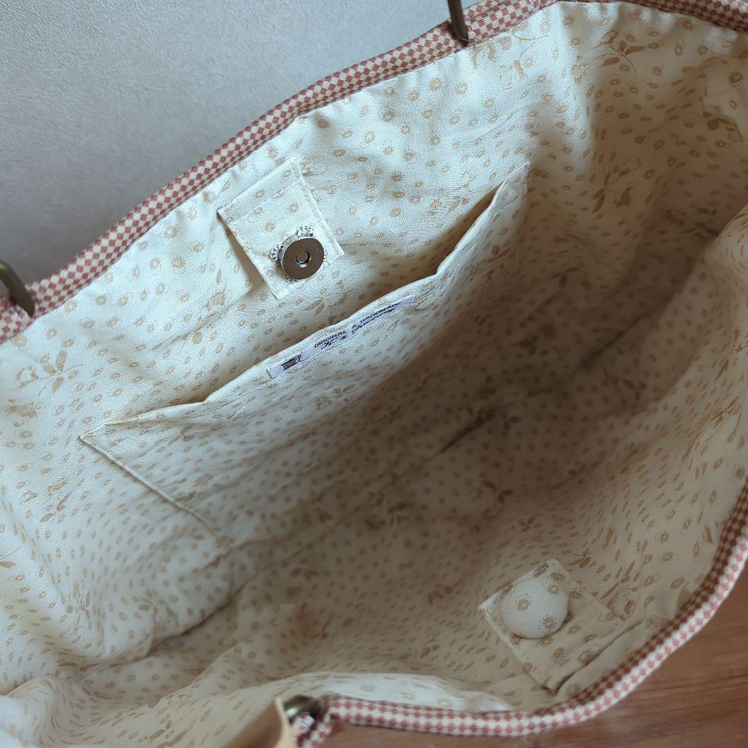 ✿リバティ✕パッチワーク✿　カテドラルウィンドウのハーフムーンバック　〈ピンク〉