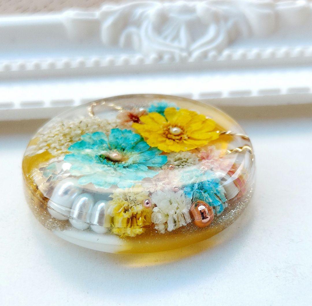 【1252】レジン　マトリカリア　ヘアゴム　ポニーフック　ブロ―チ　ハンドメイド