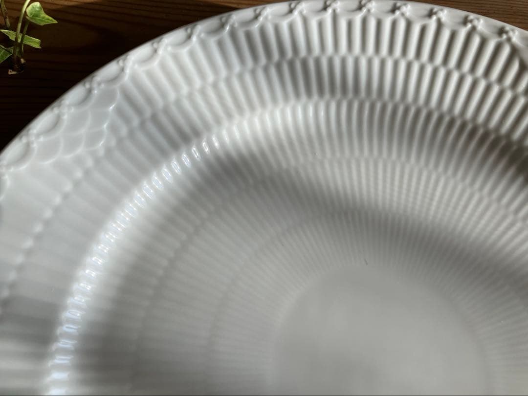 ロイヤルコペンハーゲン　ホワイトフルーテッドハーフレース　ディナープレート×2