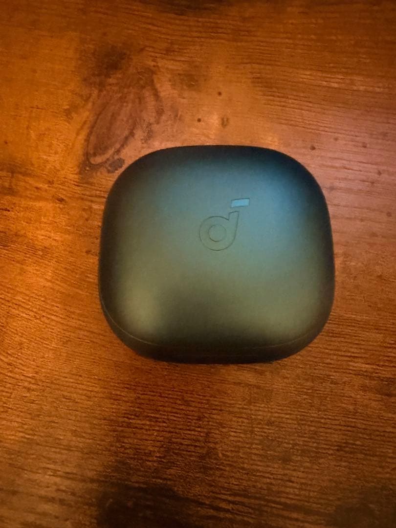 Anker ワイヤレスイヤホン 青 交換用イヤーチップ付き