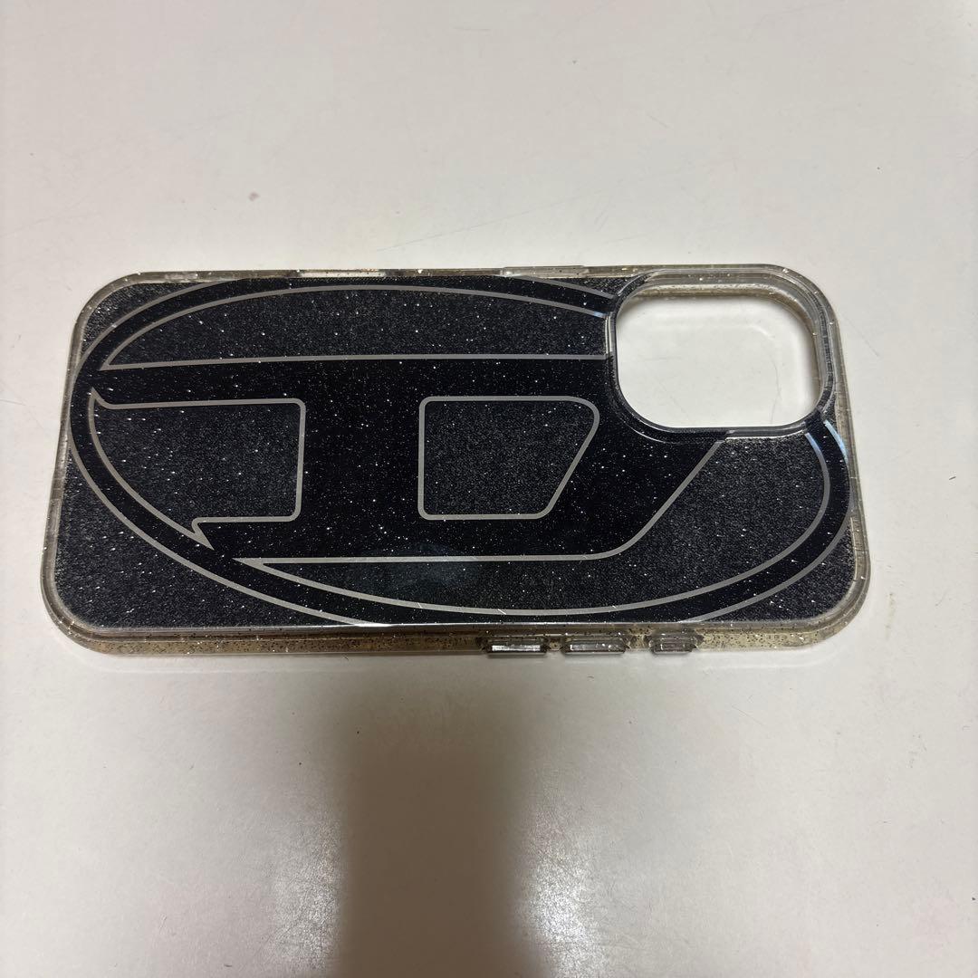 DIESEL iPhone16ケース グリッターブラック