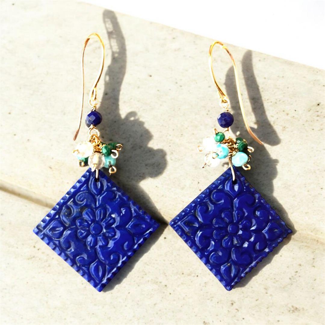 cocoです。14kgfラピスラズリのフラワーカービングピアス