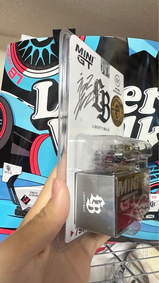 MINIGT LIBERTY WALK IMX限定 Nissan LB-ER34