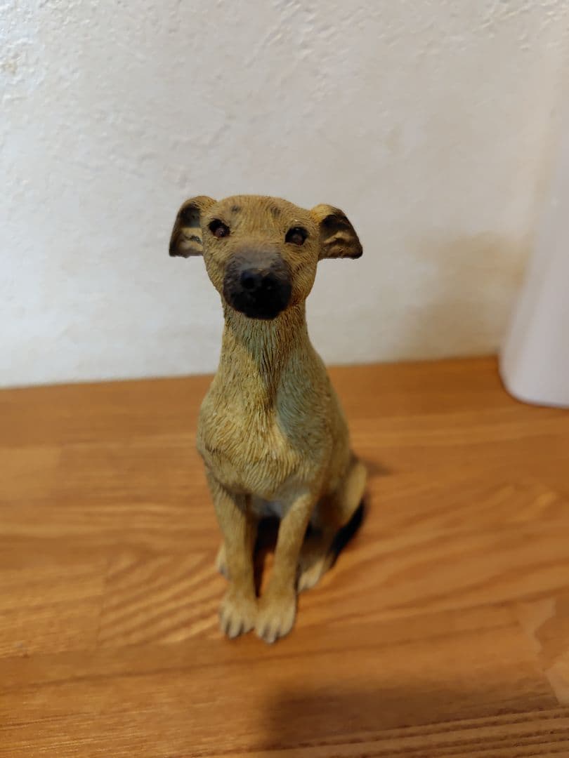 サンディキャスト　グレイハウンド　イタリアングレーハウンド　ウィペット　置物
