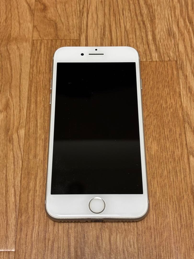 【美品】iPhone 7 シルバー 32GB SIMフリー 動作確認済み