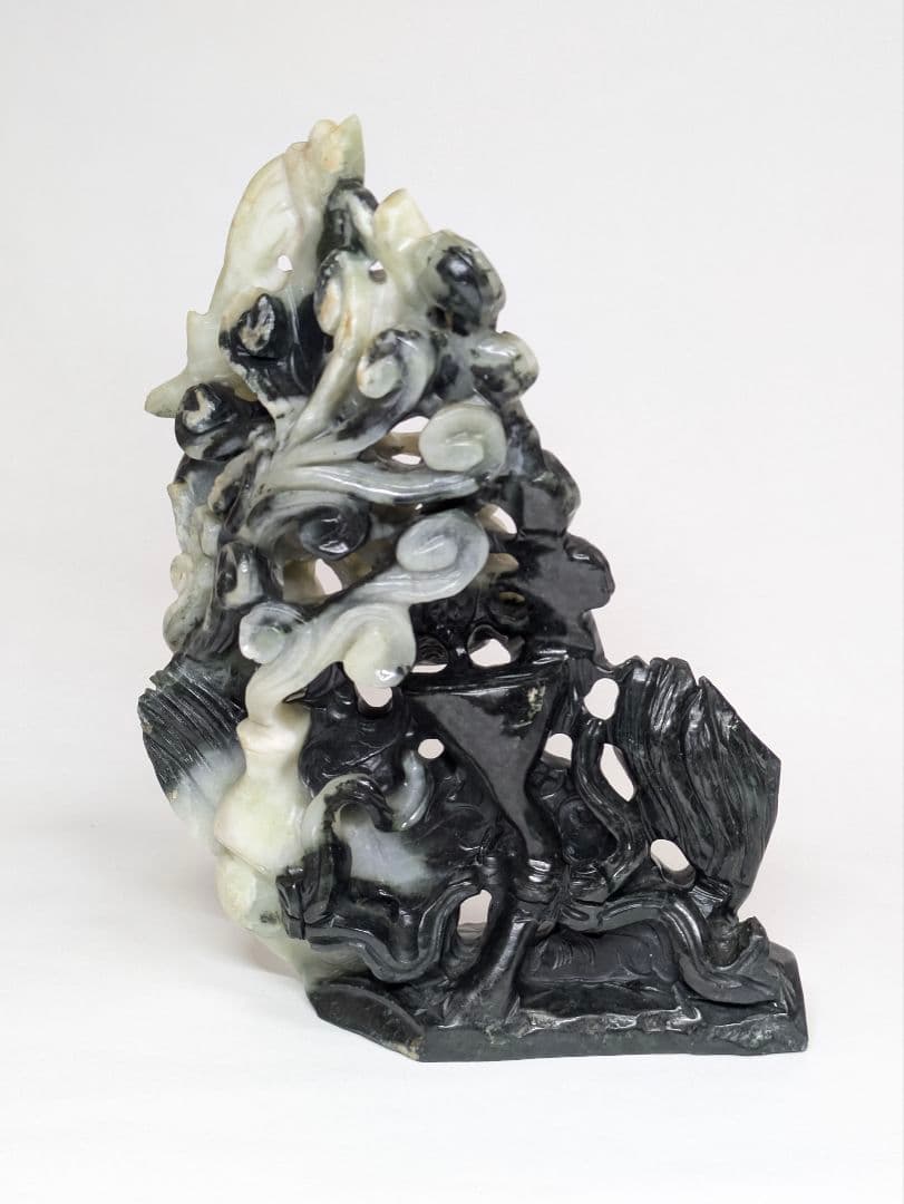 中国美術 玉彫 置物 高さ約18.5cm