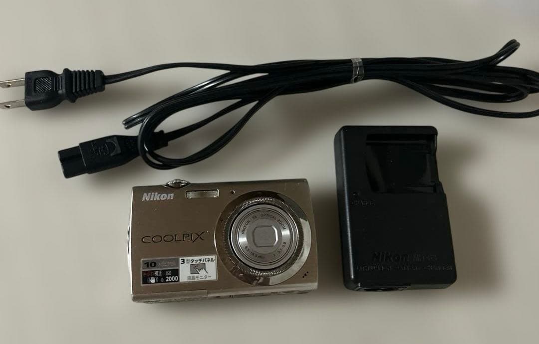 Nikon ニコン COOLPIX デジタルカメラ