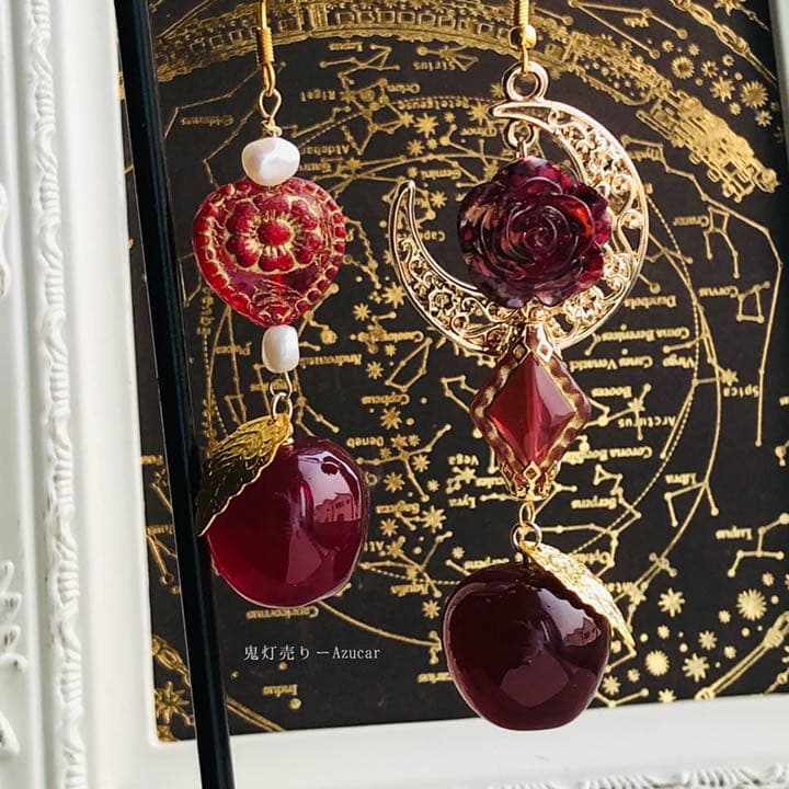 紅林檎とドライフラワー赤薔薇とダイヤとハートのピアス　イヤリング★淡水パール付き