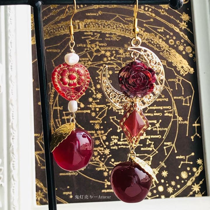 紅林檎とドライフラワー赤薔薇とダイヤとハートのピアス　イヤリング★淡水パール付き