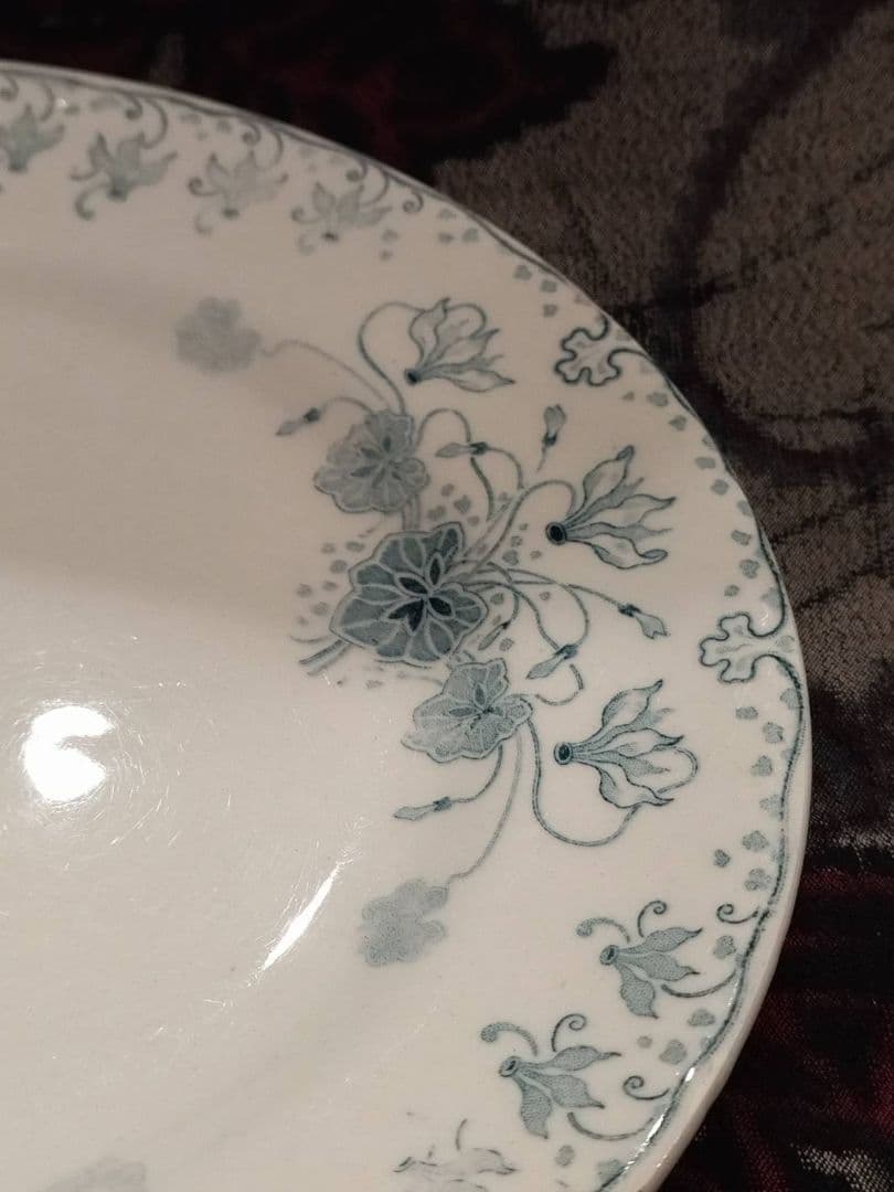 フランスアンティーク　ジョワジール・ロワ　シクラメンのデザートプレート