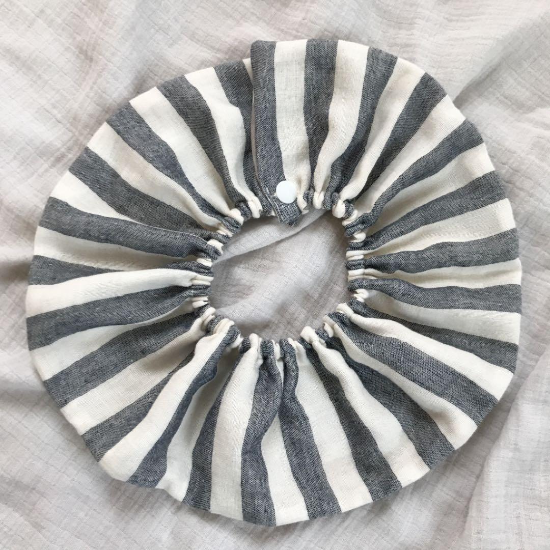 ★ブラックストライプ×グレージュドット★ ハンドメイド　リバーシブル　スタイ