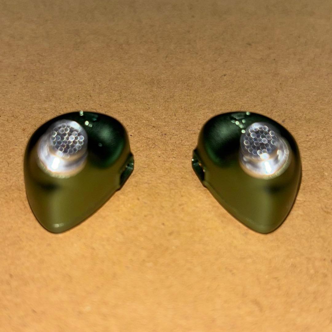 美品　BQEYZ Spring 2 グリーン 3.5mm 有線　イヤホン
