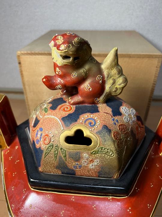 568 九谷焼　時代物　香炉　獅子　鶴　花紋　古美術品　金彩