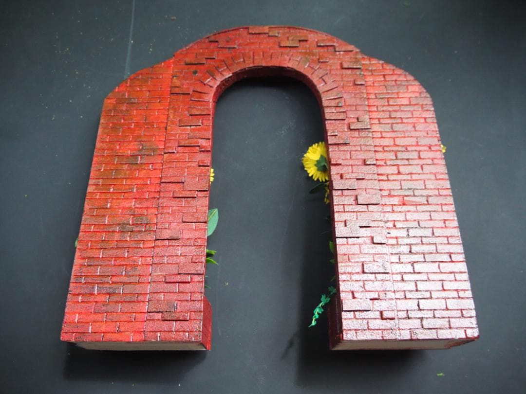 ひまわりの咲くミニチュアガーデン　背景ボード