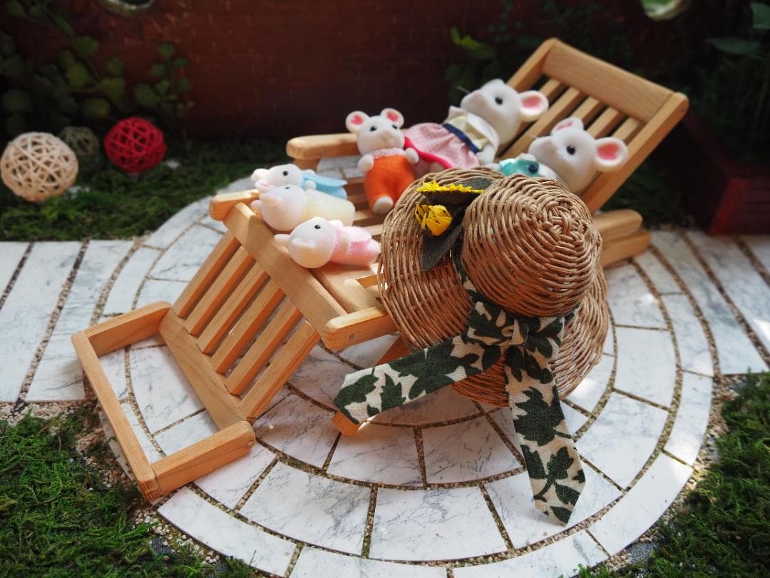 ひまわりの咲くミニチュアガーデン　背景ボード