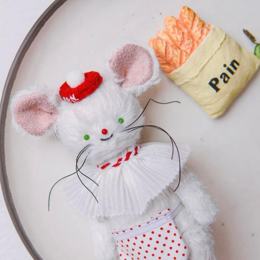 雪ネズミちゃん 鼠 ぬいぐるみ ハンドメイド アーティストベア 海外作家様