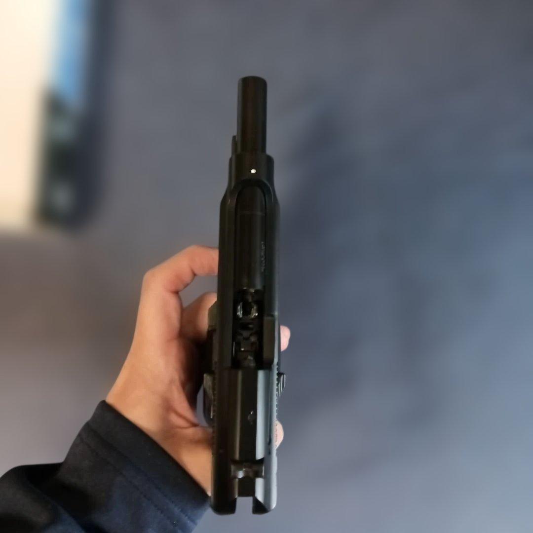 ウエスタンアームズ　ベレッタ　WA Beretta M84F ガスガン