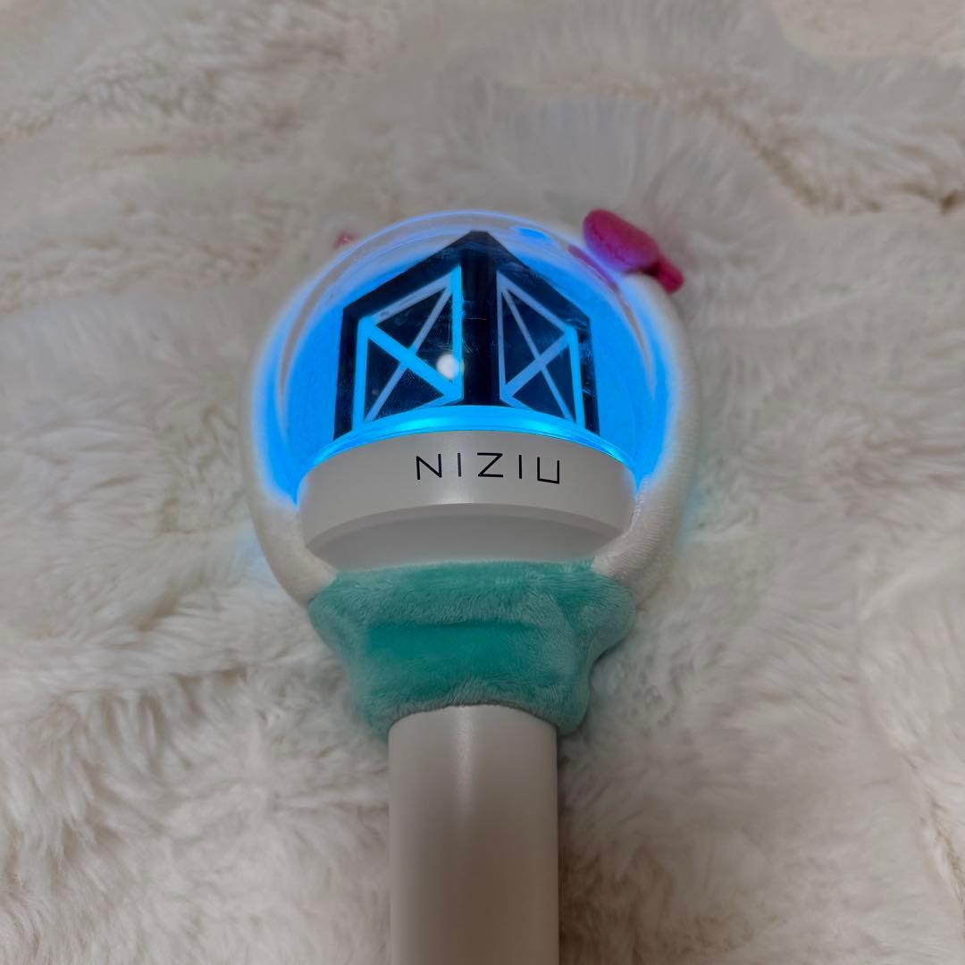 NiziU ペンライト うちわ うちわカバー トレカ等 まゆかセット
