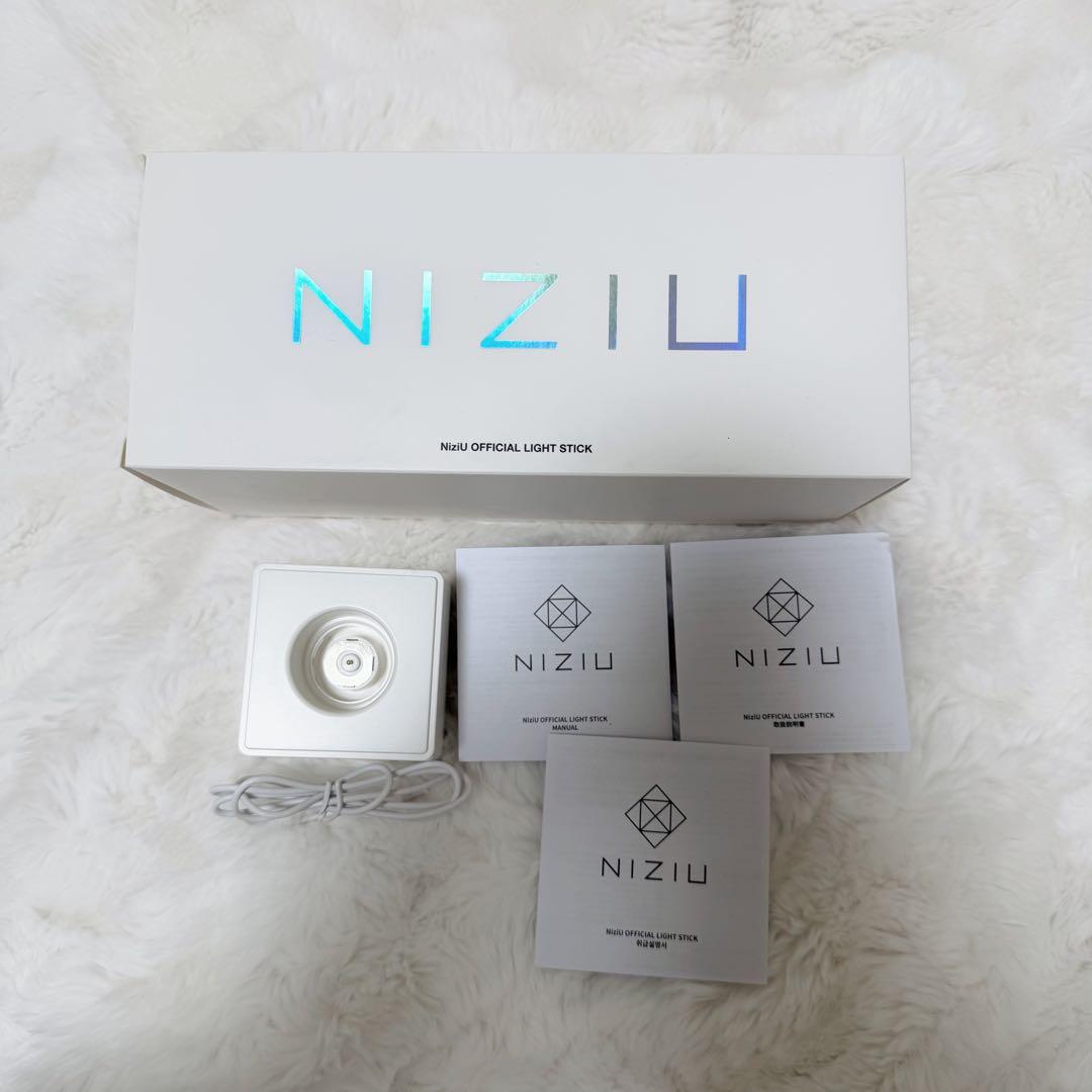 NiziU ペンライト うちわ うちわカバー トレカ等 まゆかセット